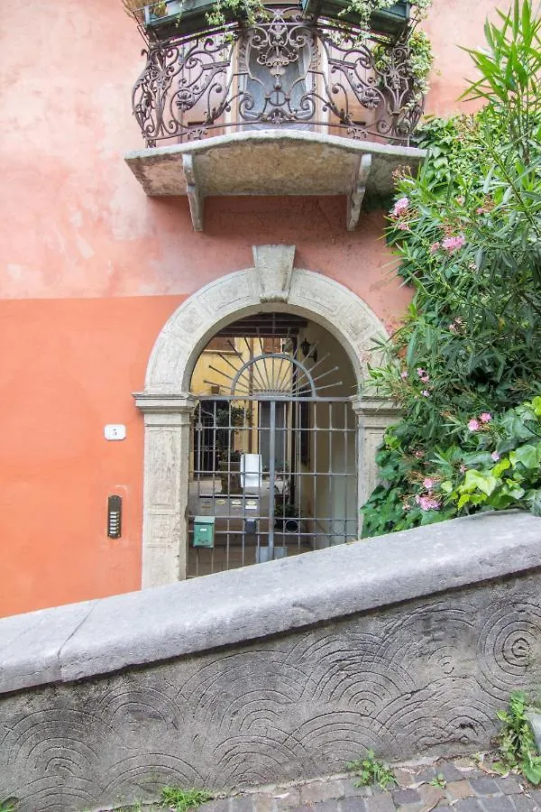 Lägenhet Ponte Pietra No 5 Sulla Romantica Scalinata Verona